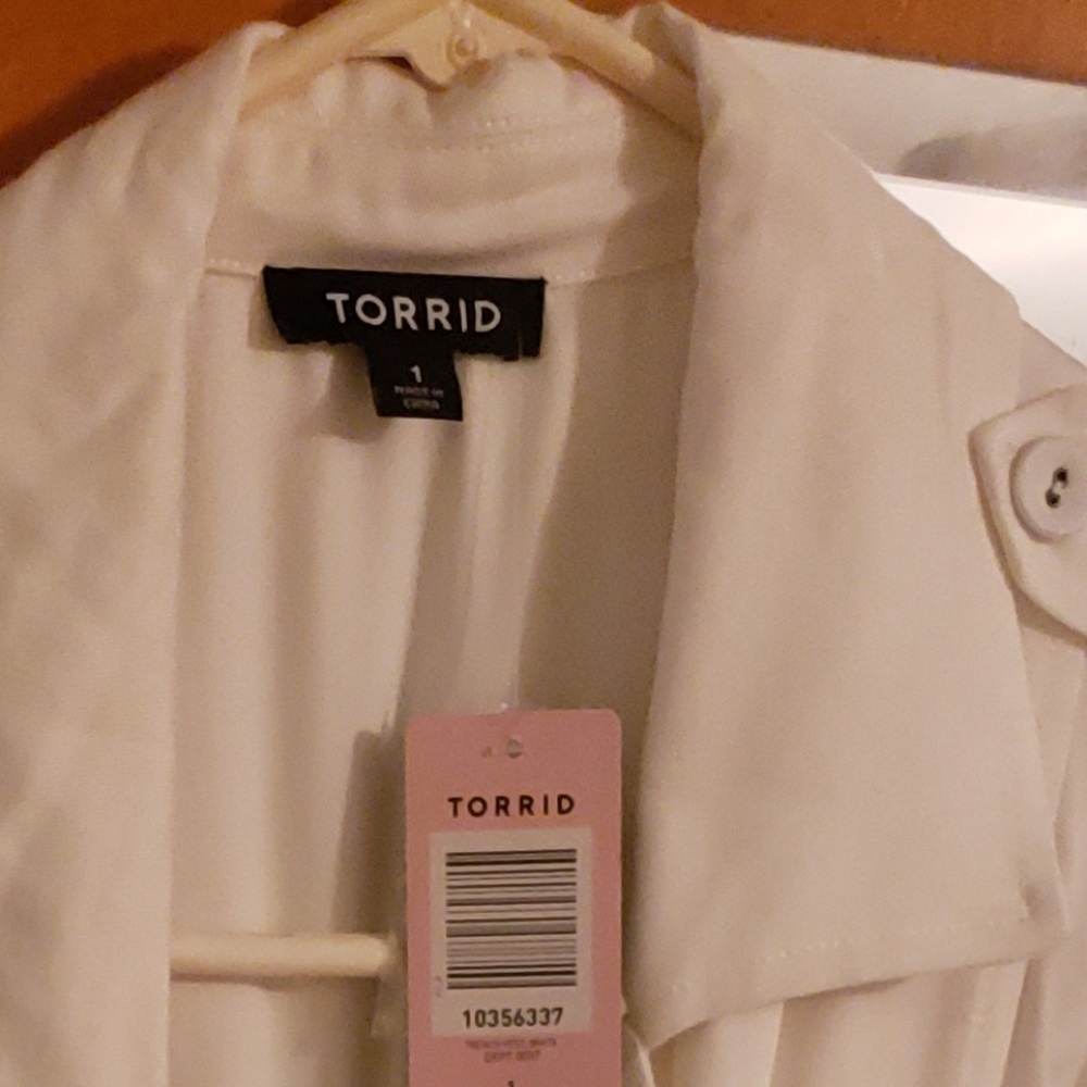 Trench style vest